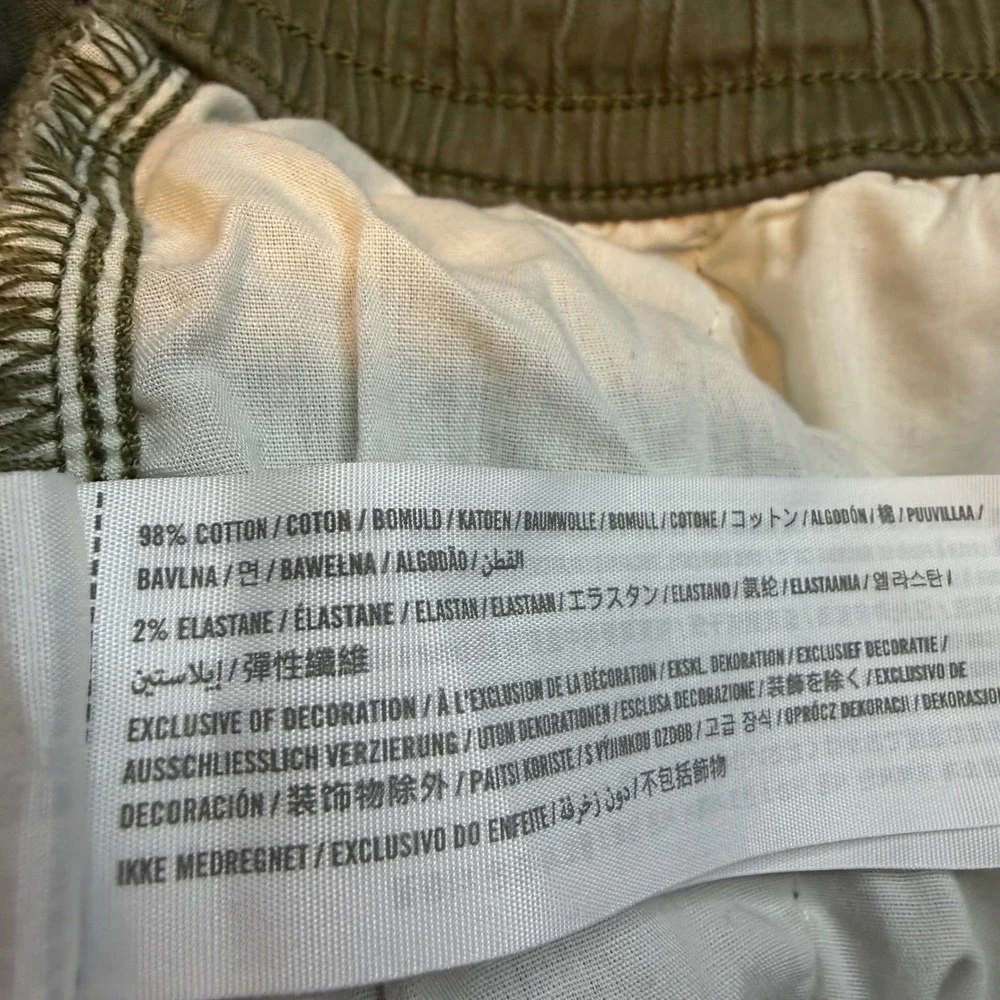 Hollister Mens Jogger Shorts Olive Green Advanced Stretch Raw Hem Size M